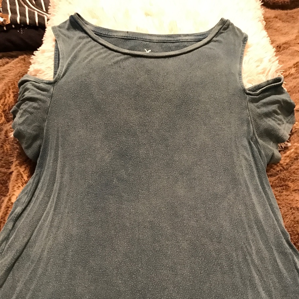 American Eagle cold shoulder top